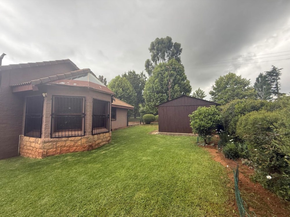 Double-storey house for sale in Dullstroom - 1DS1725122