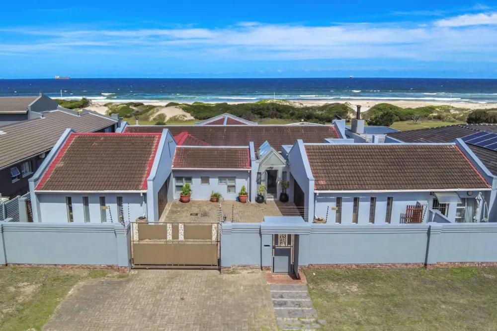 House for sale in Bluewater Bay, Port Elizabeth, Gqeberha - 1PLZ1723731