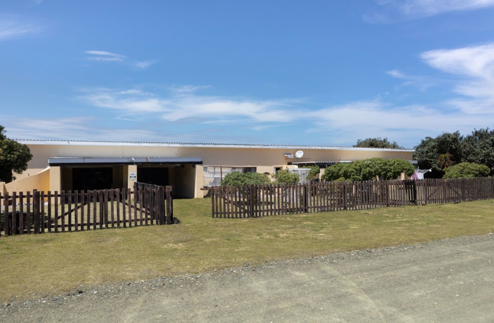 House for sale in Cannon Rocks - 1KO1725026 House for sale in Cannon Rocks - 1KO1725026