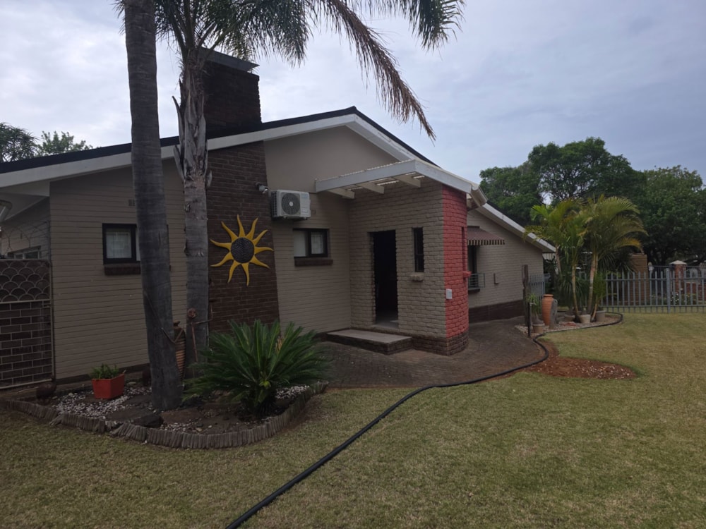 House for sale in Vanes Estate - 1UK1723655