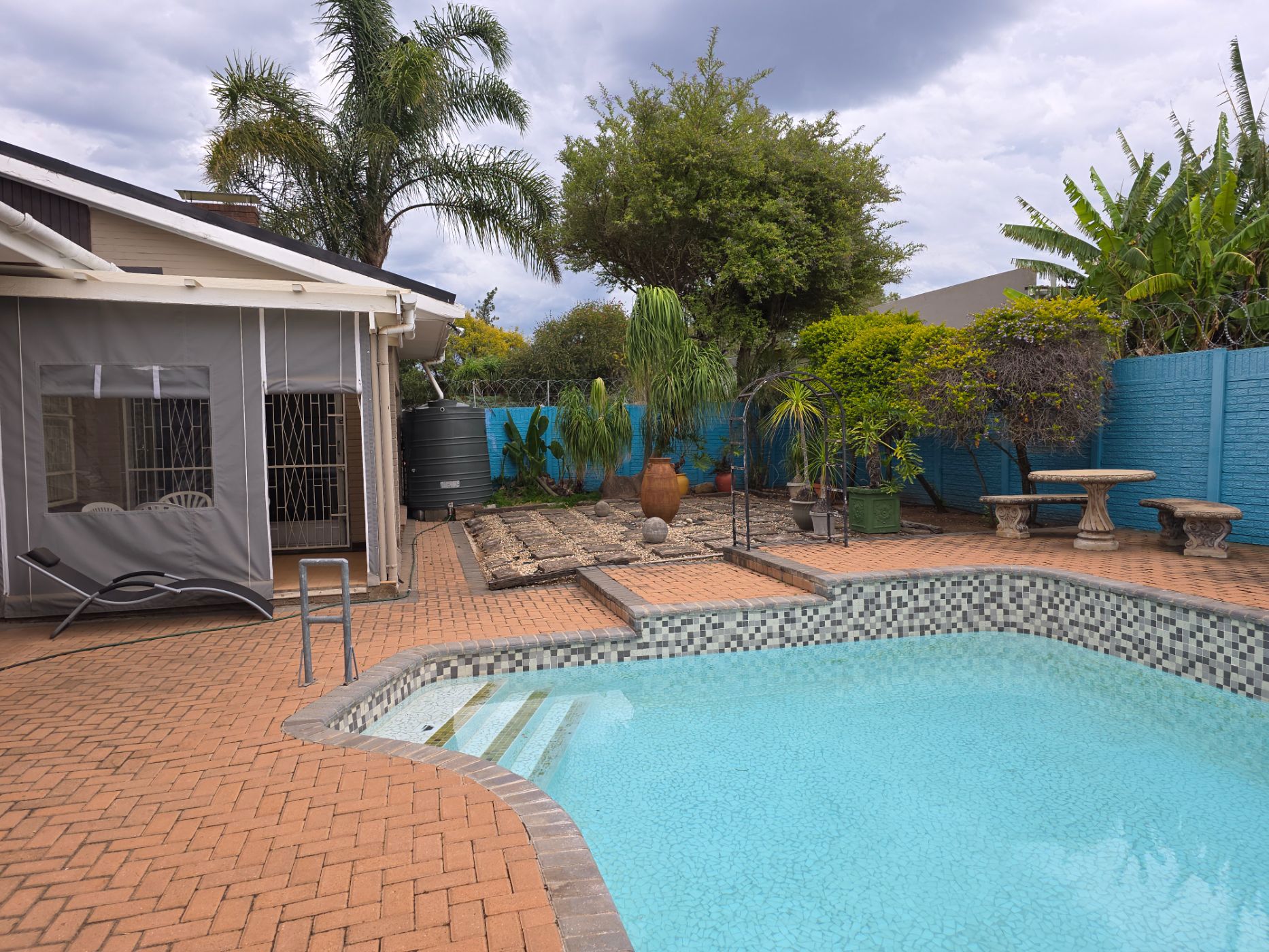 House for sale in Vanes Estate - 1UK1723655