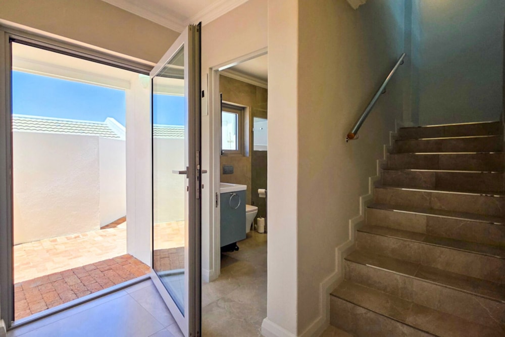 House for sale in Waves Edge - 1TV1725387