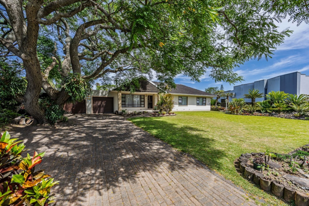 House for sale in Beacon Bay - 1EZ1724241 House for sale in Beacon Bay - 1EZ1724241