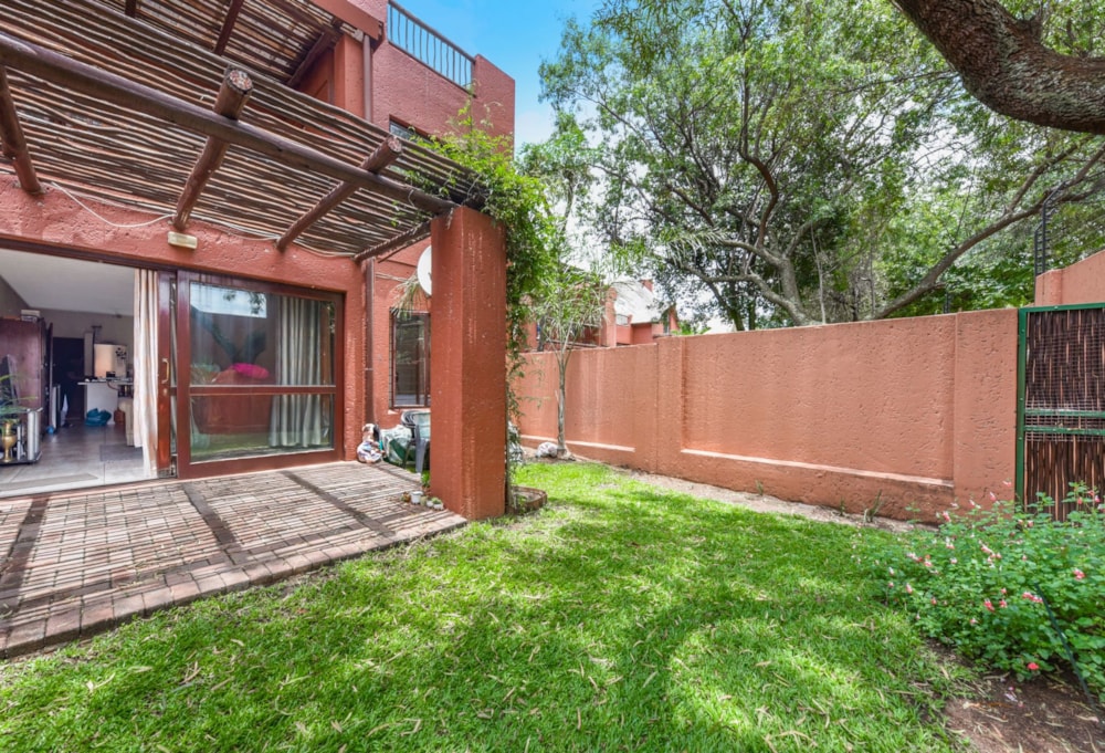 Apartment for sale in Sunninghill - FW1726716