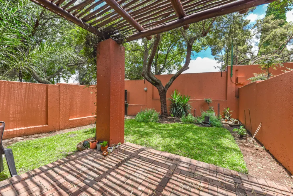 Apartment sold in Sunninghill - FW1726716 Apartment sold in Sunninghill - FW1726716