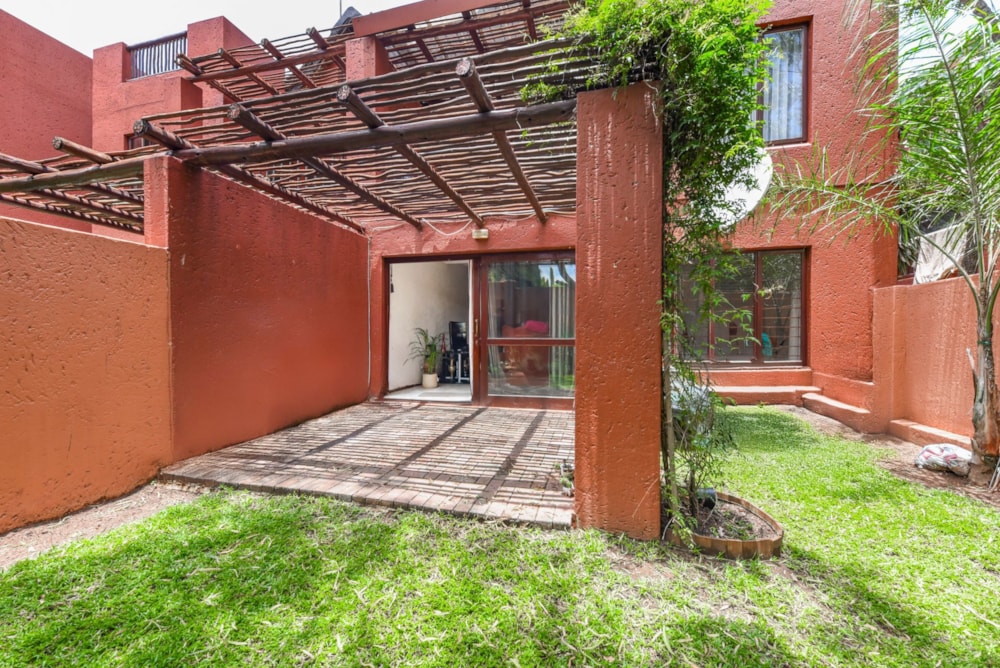 Apartment for sale in Sunninghill - FW1726716