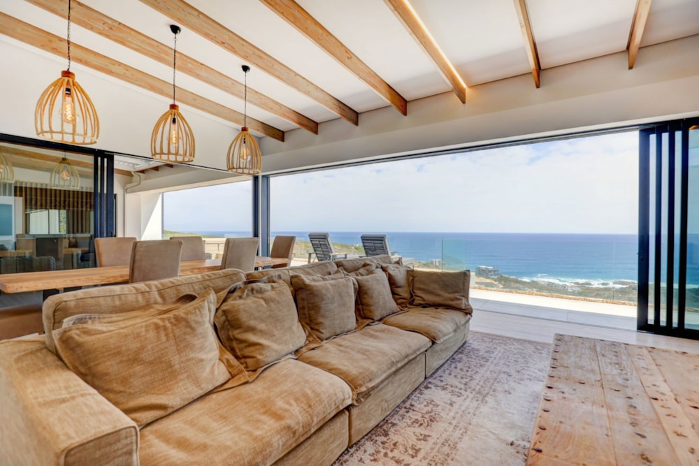 Double-storey house for sale in Pinnacle Point Golf Estate - 1MB1684949