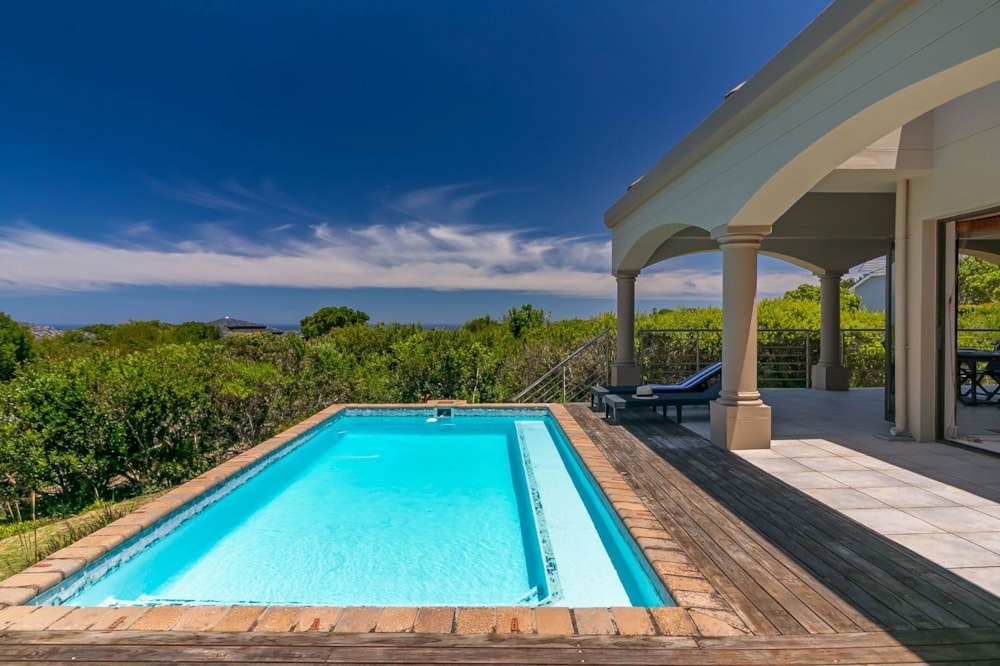 House for sale in Pezula Golf Estate - 1KG1720015