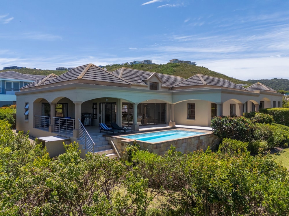 House for sale in Pezula Golf Estate - 1KG1720015 House for sale in Pezula Golf Estate - 1KG1720015