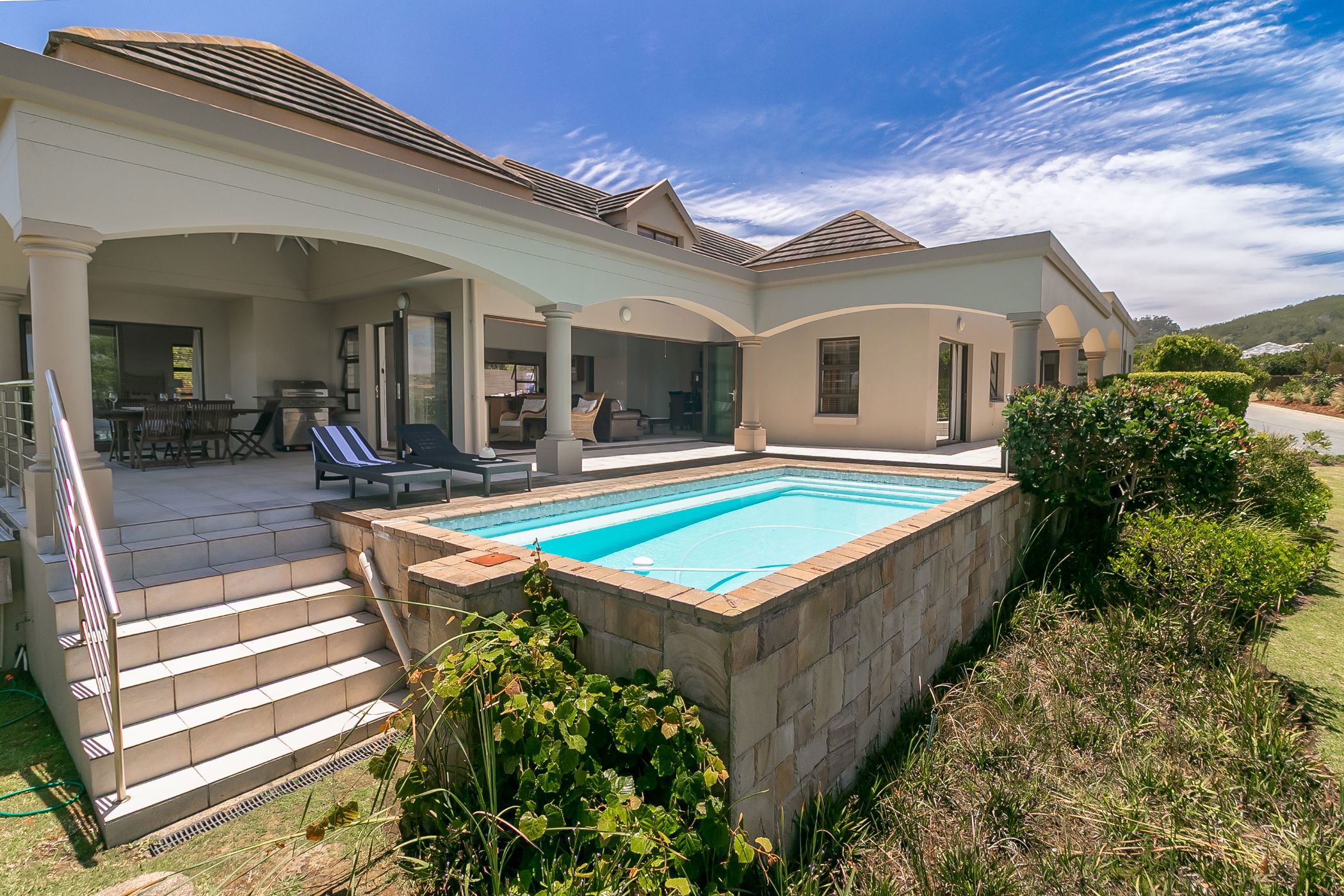 House for sale in Pezula Golf Estate - 1KG1720015