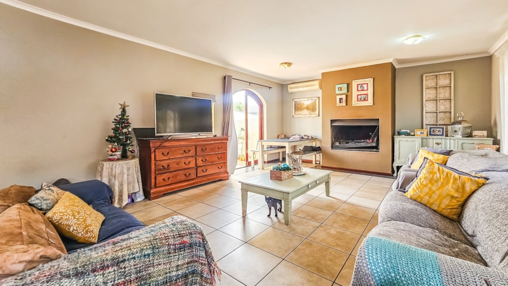 Security complex home for sale in Ranzadale - WEL1724831