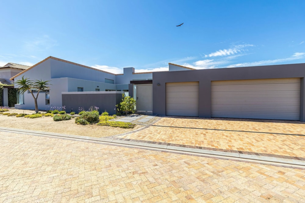 Golf estate house for sale in Langebaan Country Estate - LA1724345
