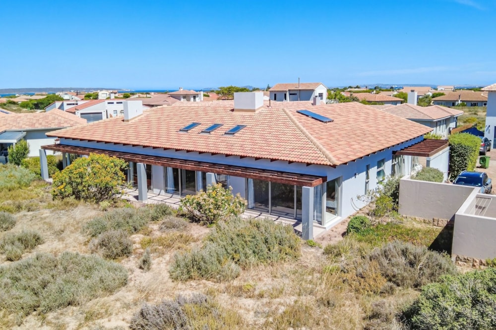 Golf estate house for sale in Langebaan Country Estate - LA1724345