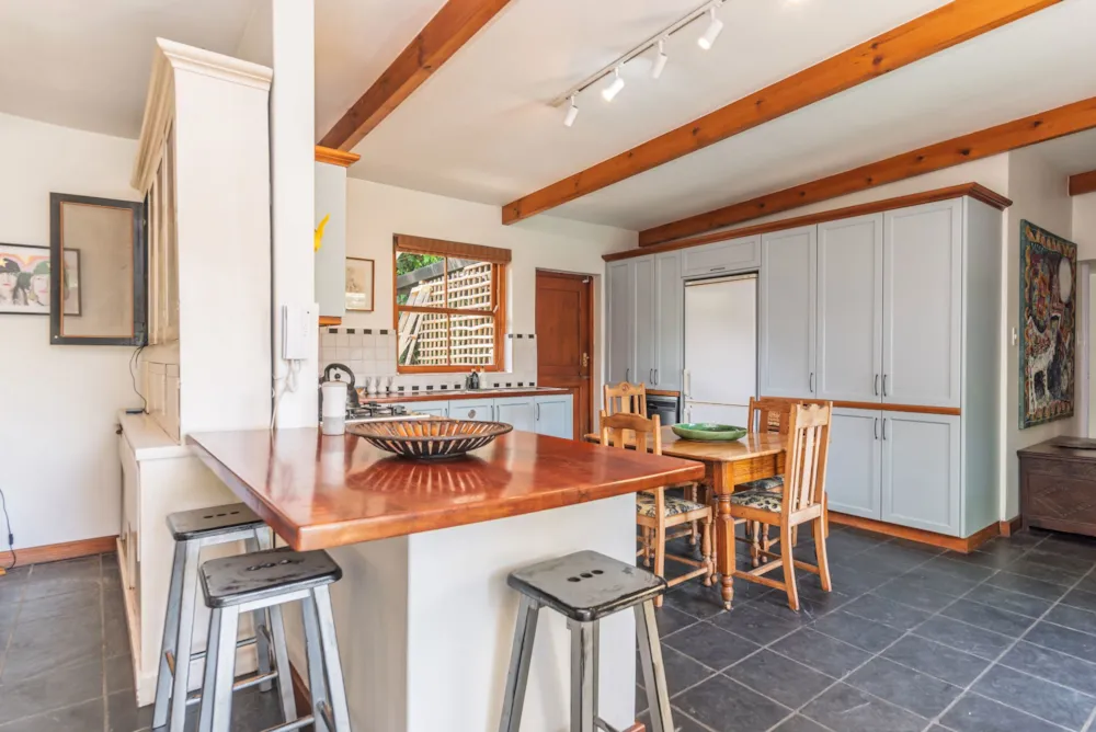 House sold in Kirstenhof, Cape Town - KW1722158 House sold in Kirstenhof, Cape Town - KW1722158