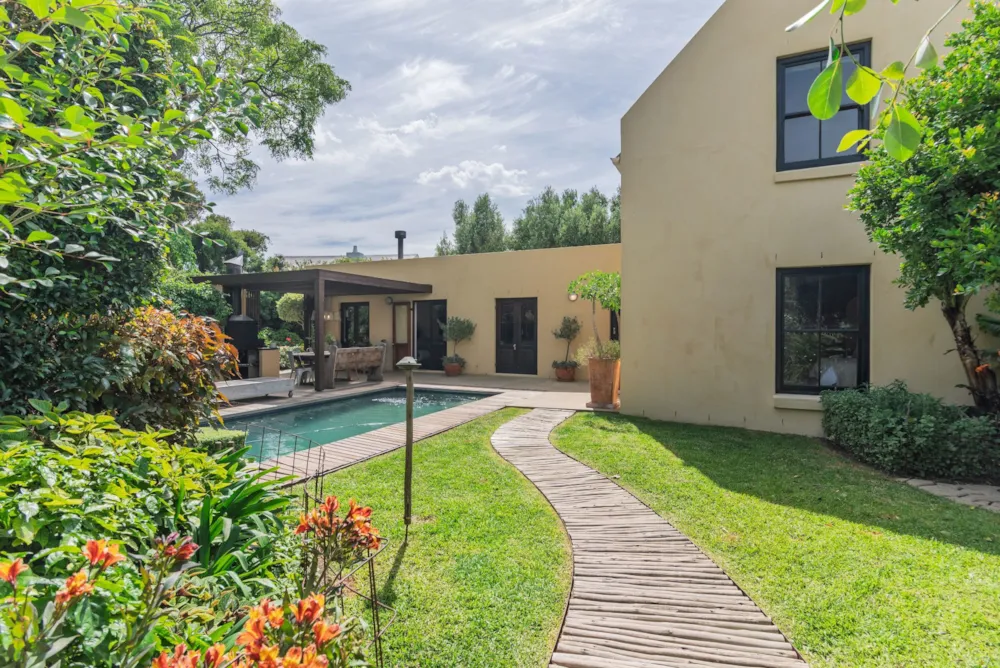 House sold in Kirstenhof, Cape Town - KW1722158 House sold in Kirstenhof, Cape Town - KW1722158