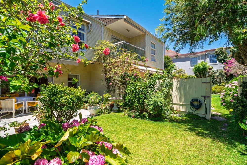 Townhouse for sale in Claremont Upper - KW1728056