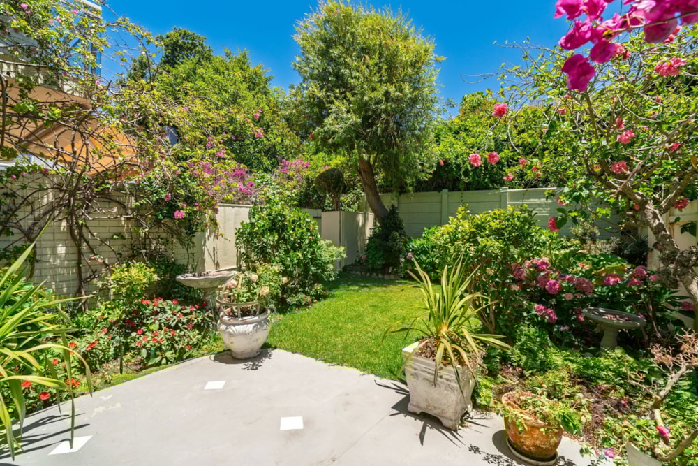 Townhouse for sale in Claremont Upper - KW1728056