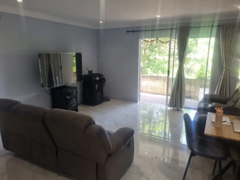 Townhouse let in Glen Hills - 1ND1724559 Townhouse let in Glen Hills - 1ND1724559