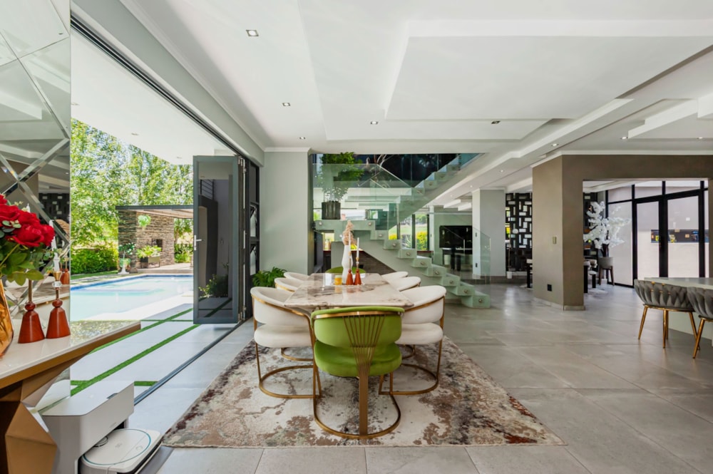 Double-storey house for sale in Copperleaf - 1CU1725899