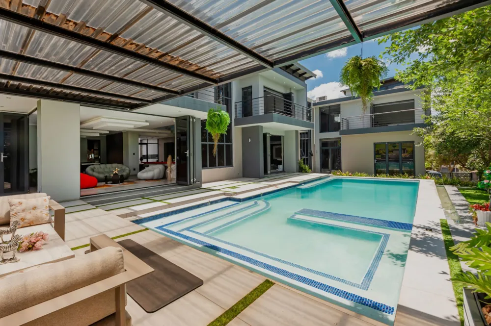Double-storey house for sale in Copperleaf - 1CU1725899 Double-storey house for sale in Copperleaf - 1CU1725899