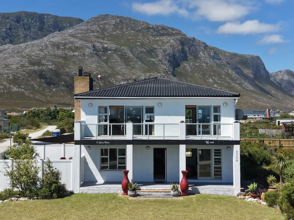 Double-storey house for sale in Bettys Bay - KN1724447 Double-storey house for sale in Bettys Bay - KN1724447