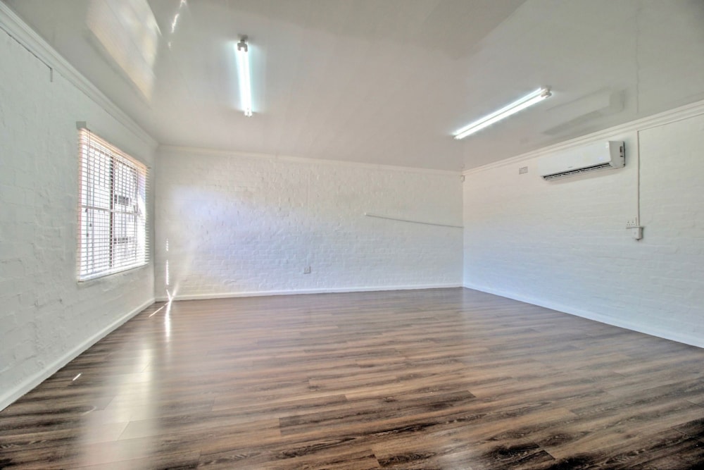 Commercial Building to rent in Kaapzicht - 1PLA1724512 Commercial Building to rent in Kaapzicht - 1PLA1724512