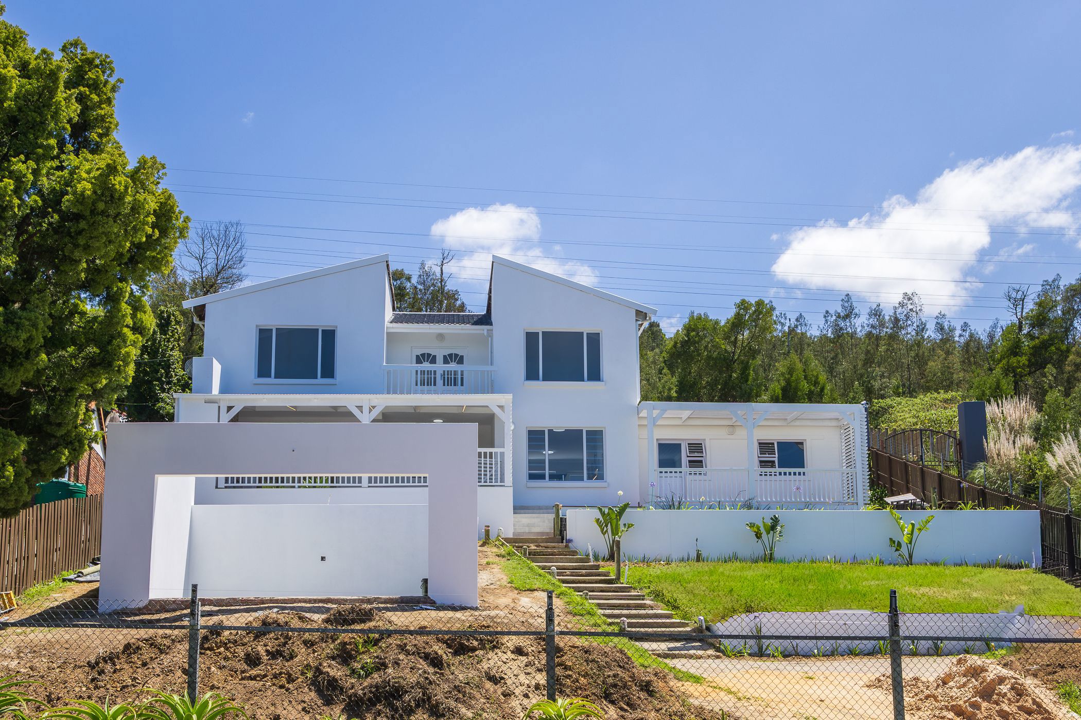 Double-storey house for sale in Upper Old Place - 1KG1725285