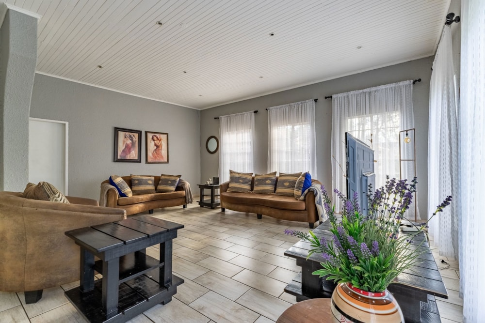 House for sale in Van Riebeeck Park, Kempton Park - KTP1724883 House for sale in Van Riebeeck Park, Kempton Park - KTP1724883