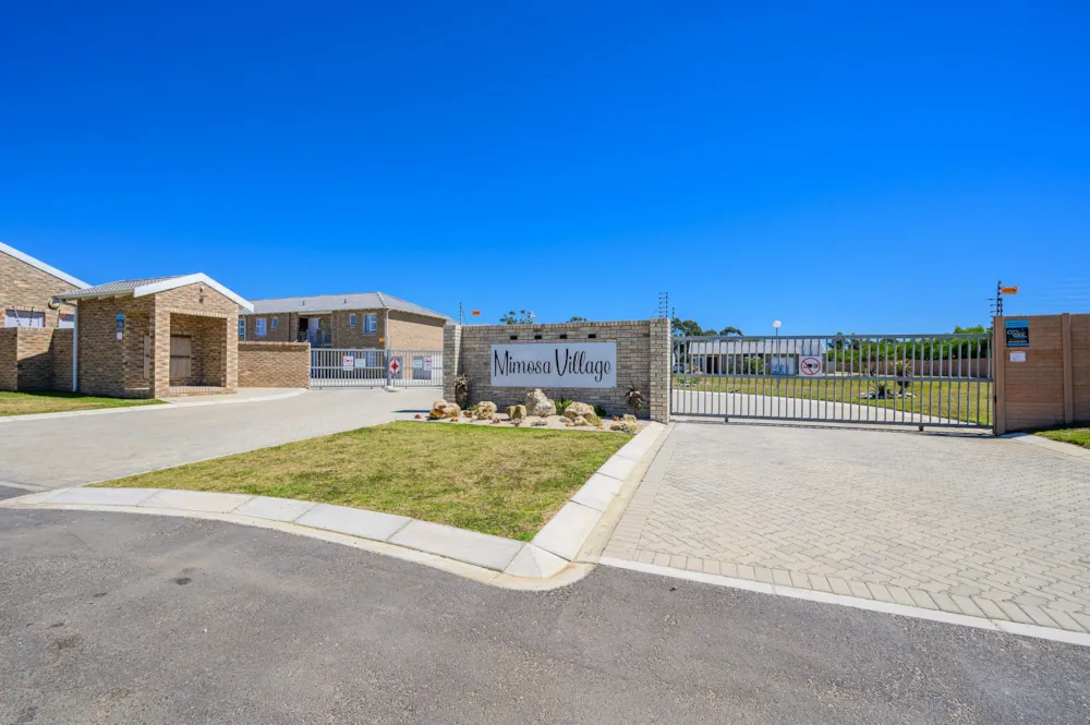 Townhouse for sale in Fairview, Port Elizabeth, Gqeberha - 1PLZ1724793