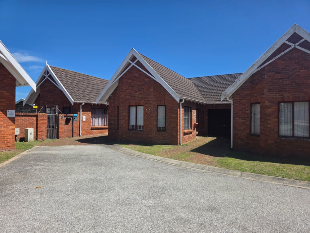 Townhouse for sale in Springfield, Port Elizabeth, Gqeberha - 1PLZ1723890