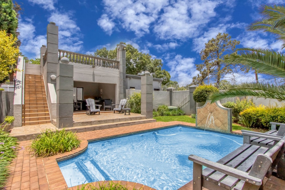 Apartment for sale in Waverley, Johannesburg - HP1726106