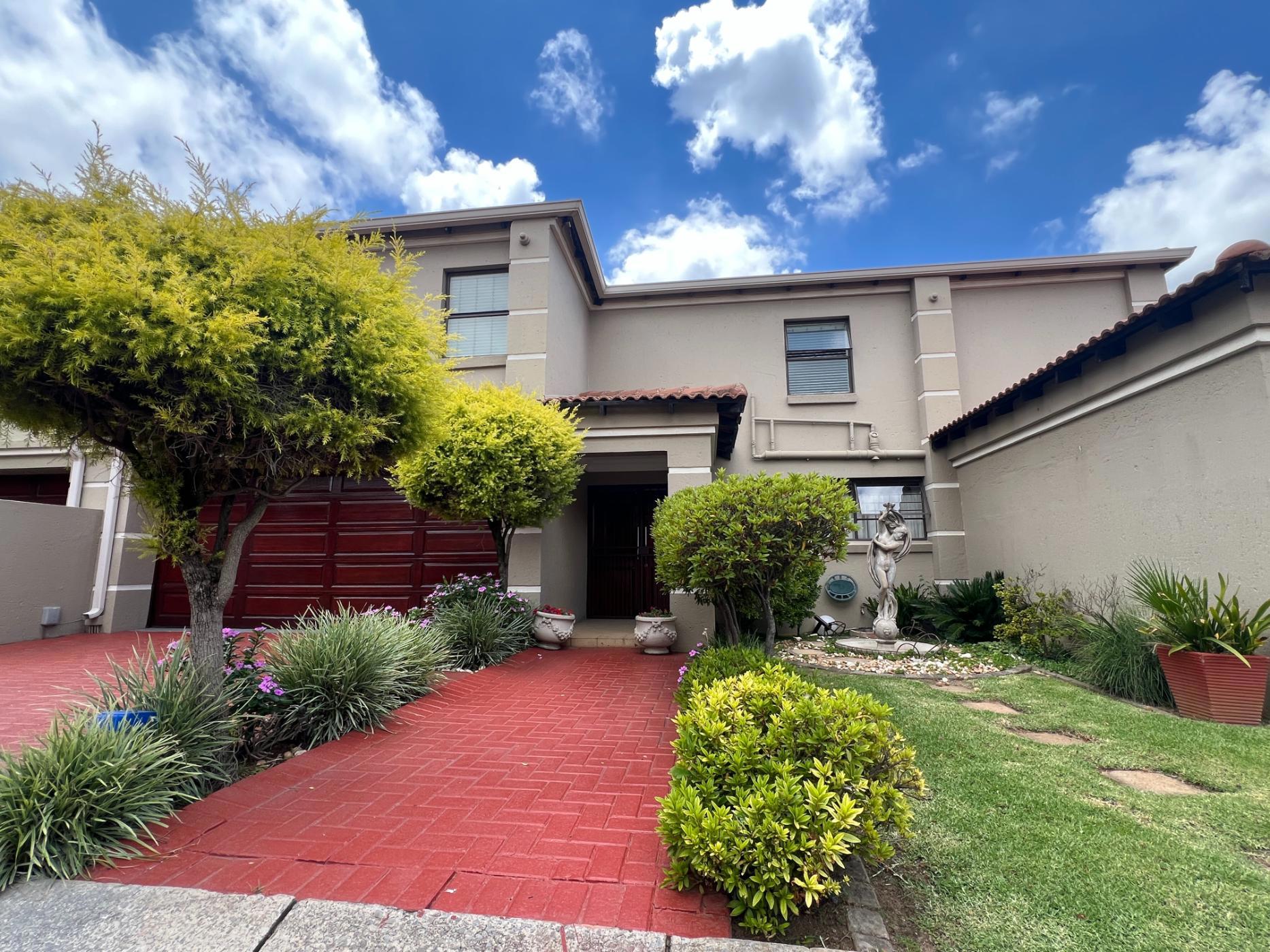 House for sale in Morehill - EN1726934