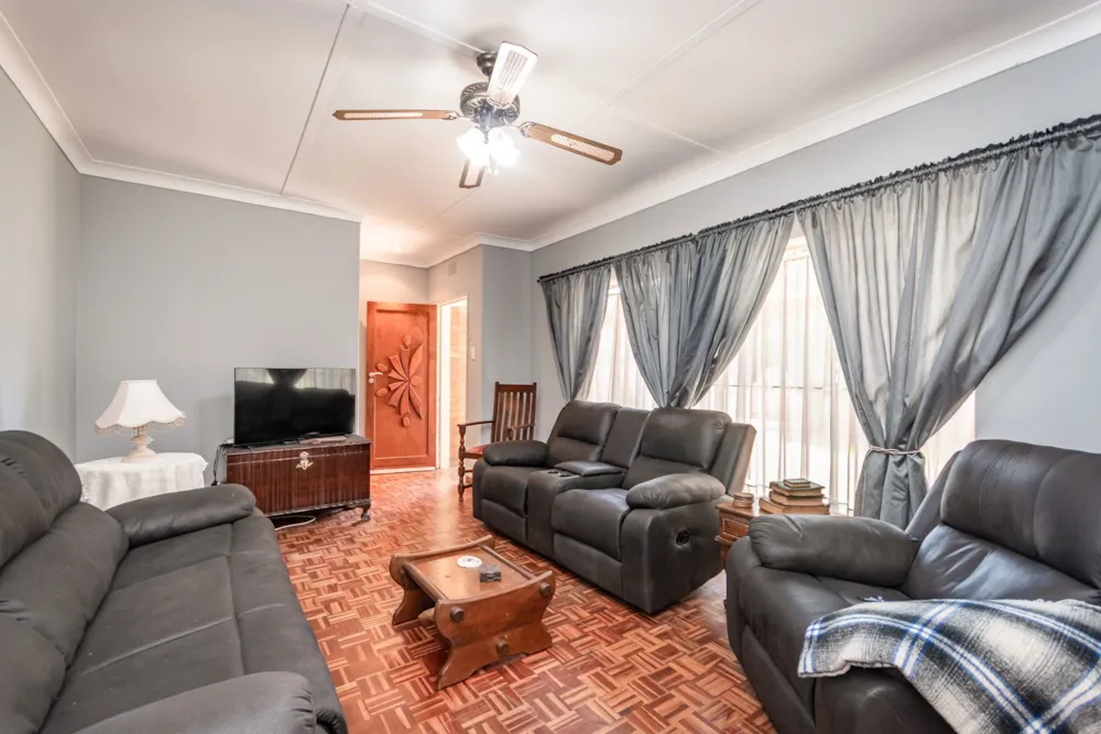 House sold in Northmead - EN1727257