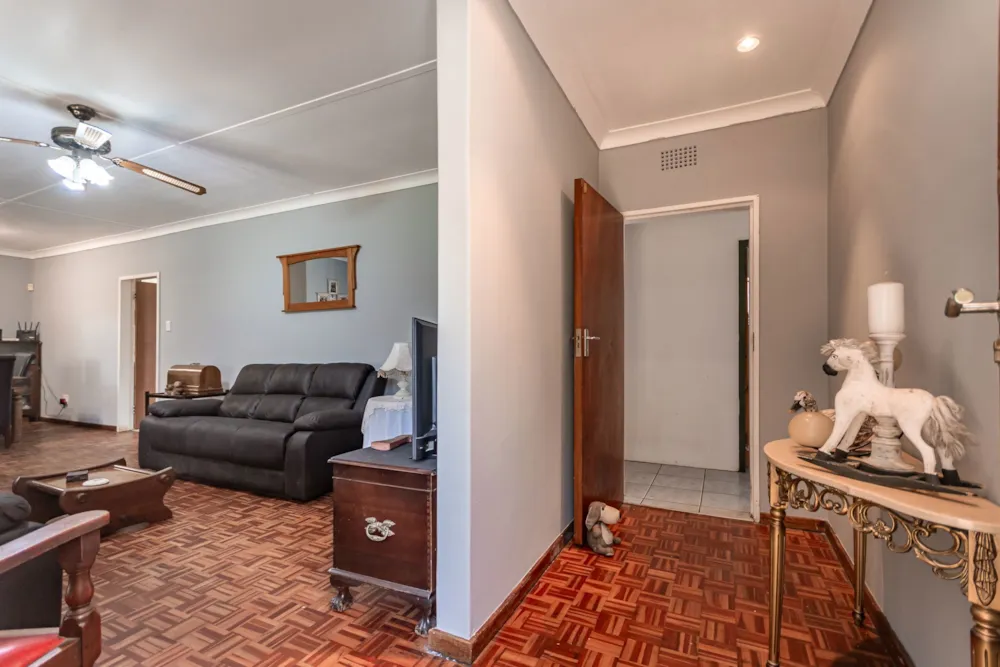 House sold in Northmead - EN1727257