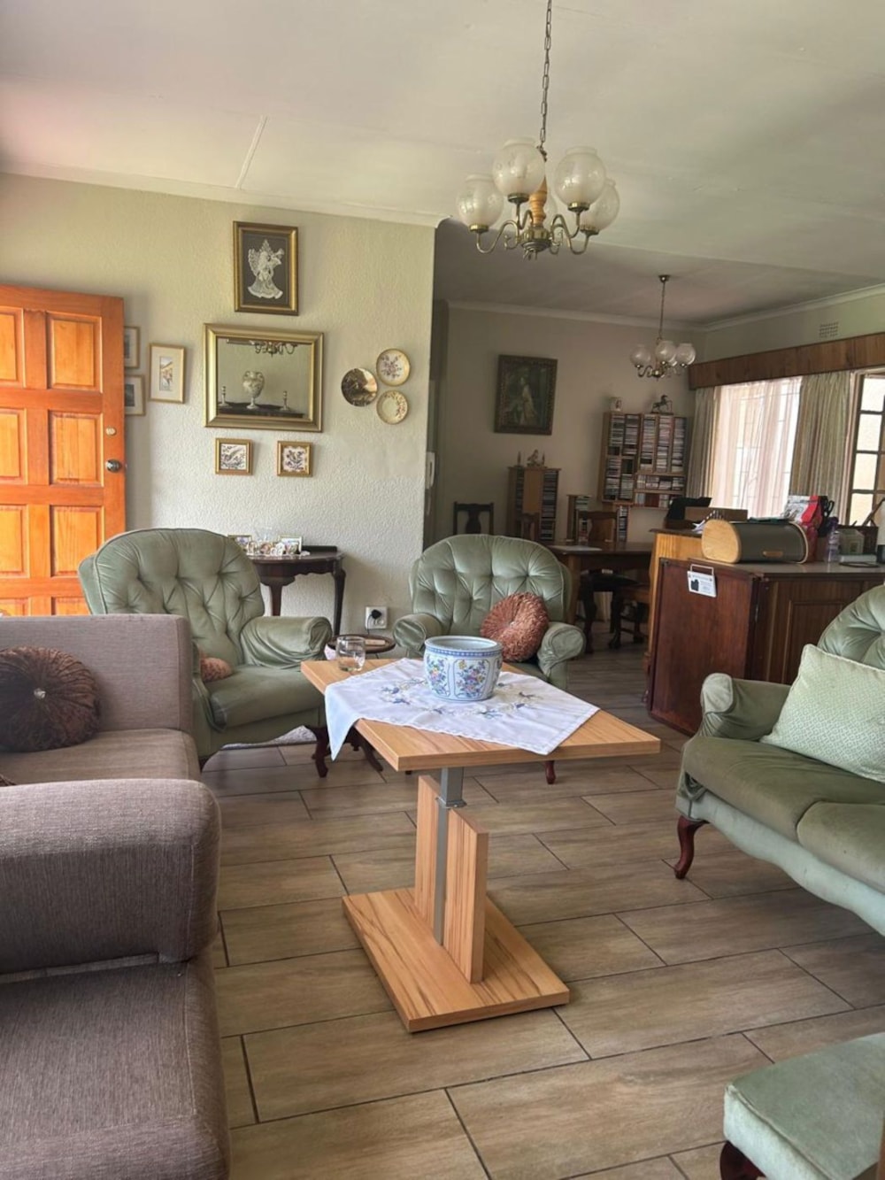 House for sale in Crystal Park - EN1726608