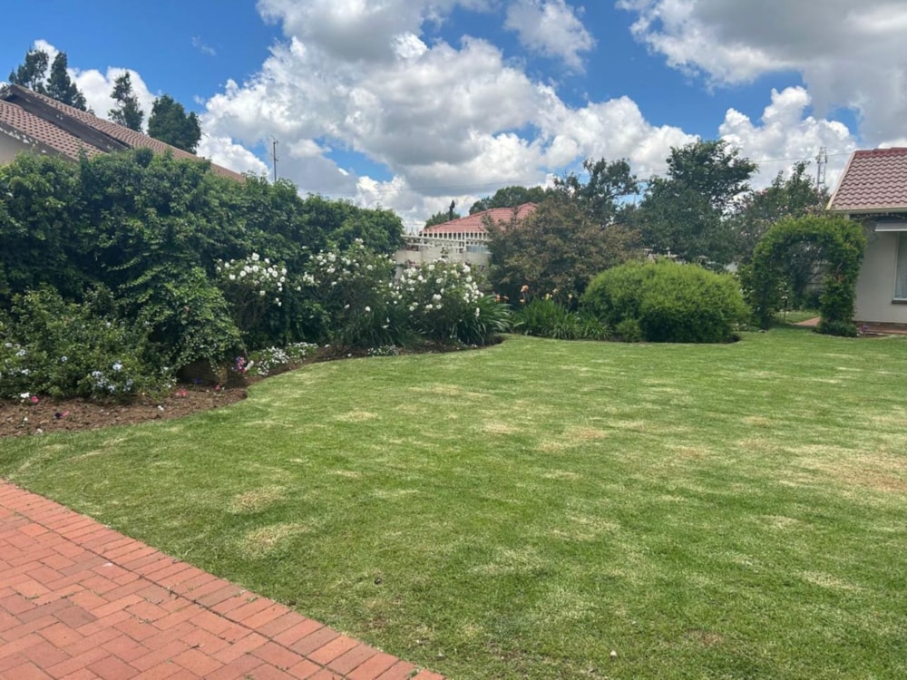 House for sale in Crystal Park - EN1726608