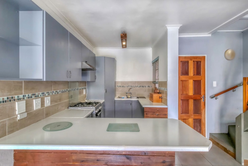 Townhouse for sale in Strubensvalley - RAN1724849