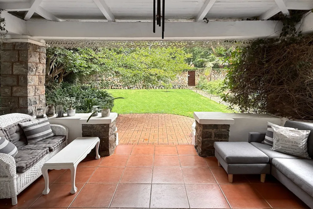 House sold in Houghton Estate - HP1725614