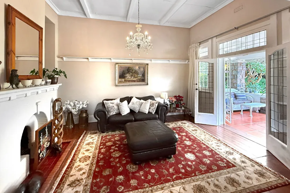 House sold in Houghton Estate - HP1725614