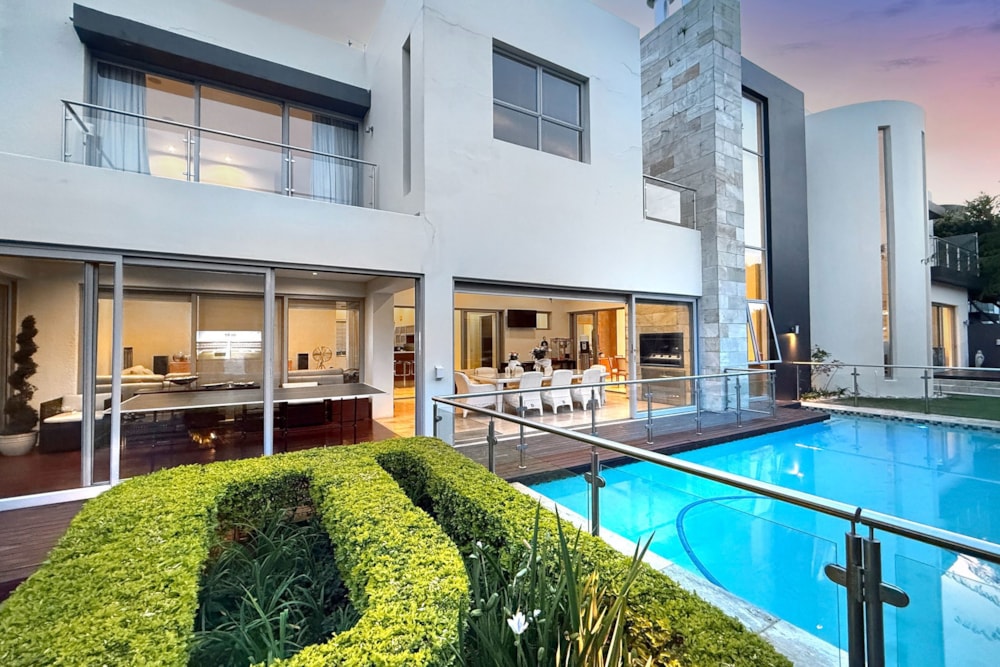 Double-storey cluster for sale in Hyde Park, Sandton - HP1726886 Double-storey cluster for sale in Hyde Park, Sandton - HP1726886