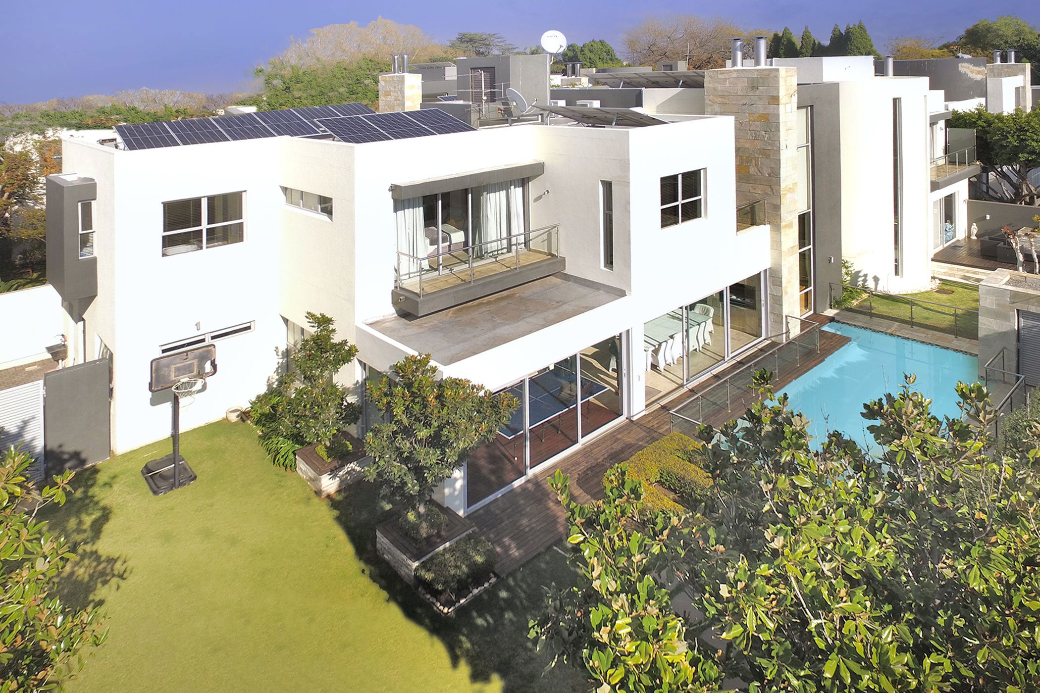 Double-storey cluster for sale in Hyde Park, Sandton - HP1726886
