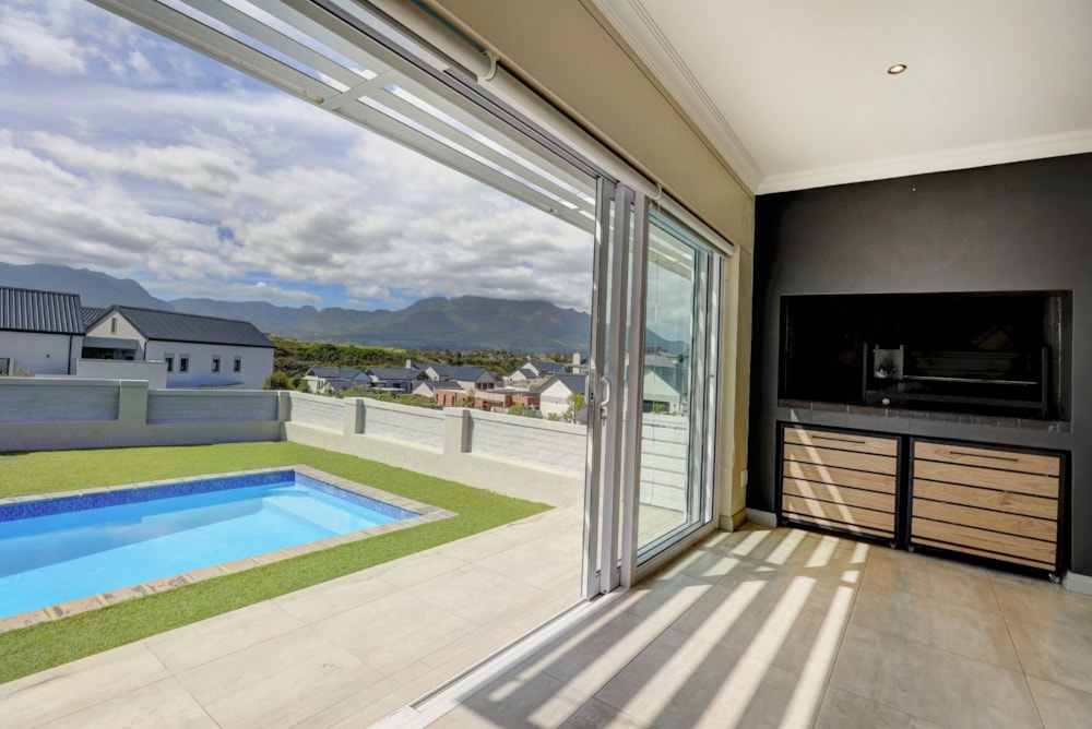 House to rent in Kingswood Golf Estate - GEO1726354