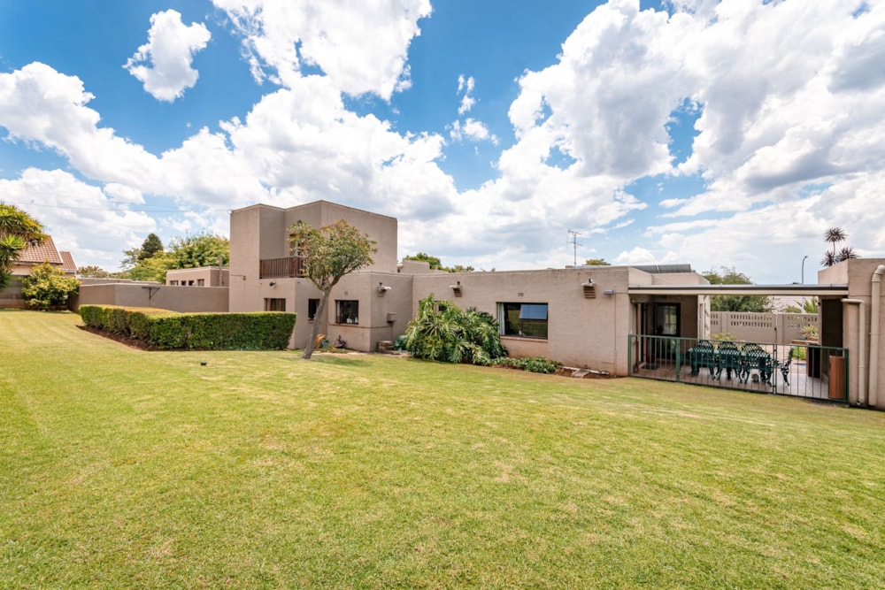 House for sale in Northcliff, Johannesburg - RAN1727236