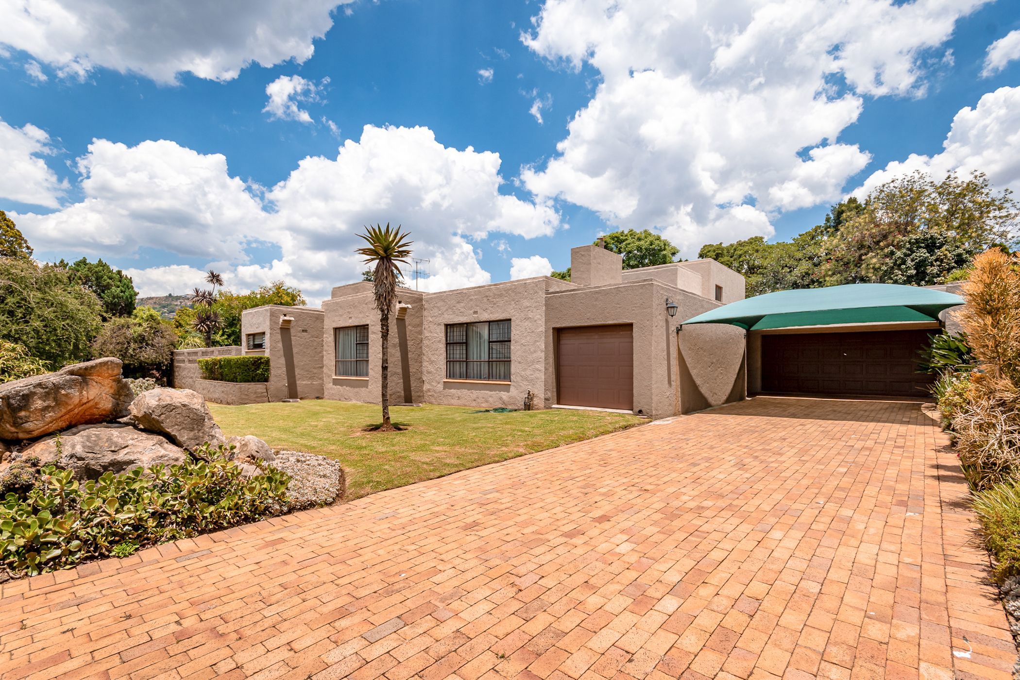 House for sale in Northcliff, Johannesburg - RAN1727236