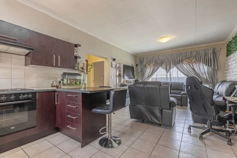 Townhouse sold in Randpark Ridge - RAN1728078