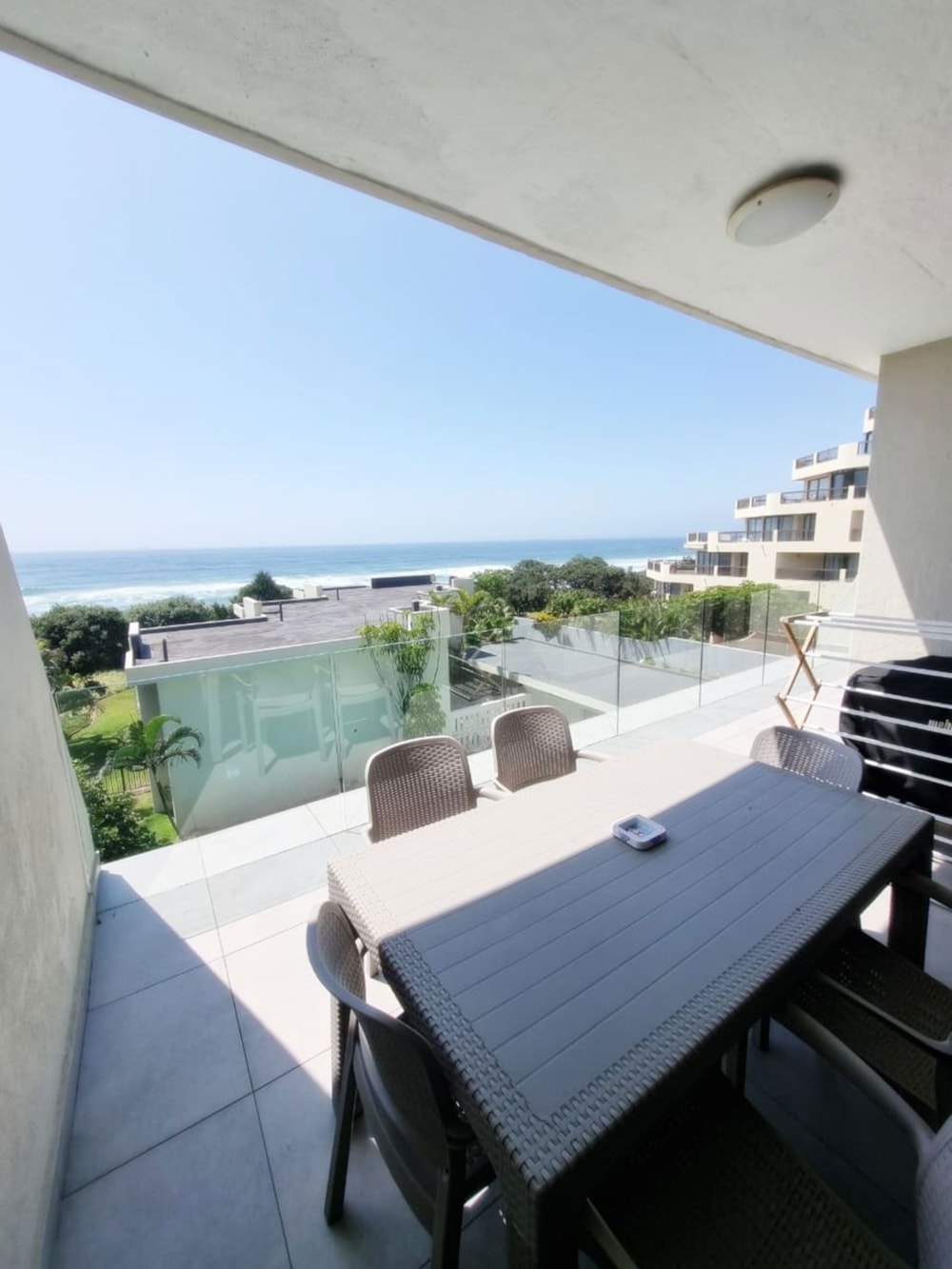 Apartment to rent in uMhlanga Rocks - 1ND1728507