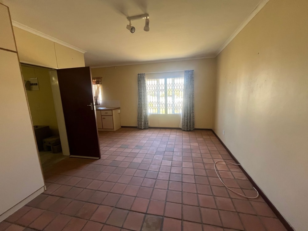 Double-storey house for sale in Pringle Bay - KN1725700