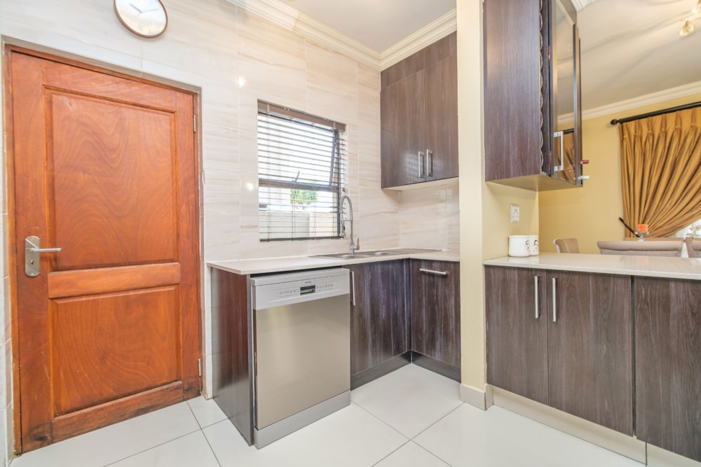 Cluster for sale in Radiokop - RAN1727216