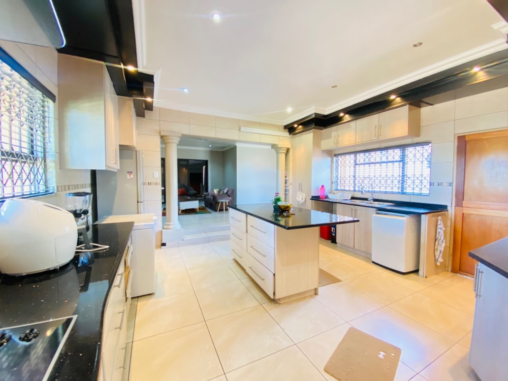 House let in Aviary Hill - 1NW1727735