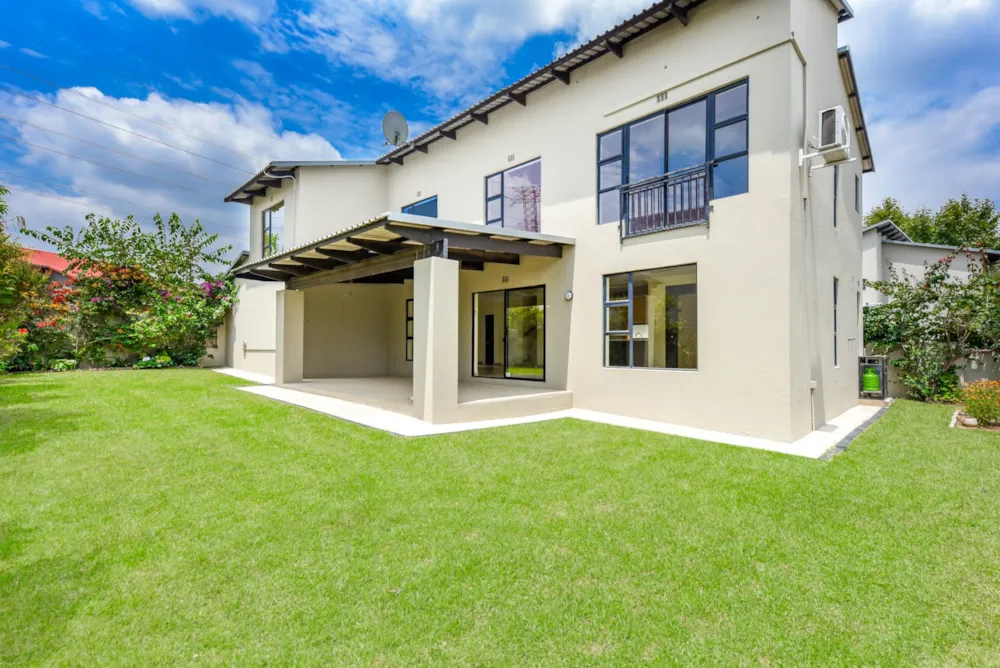 Double-storey cluster sold in Cedar Creek - FW1727823 Double-storey cluster sold in Cedar Creek - FW1727823